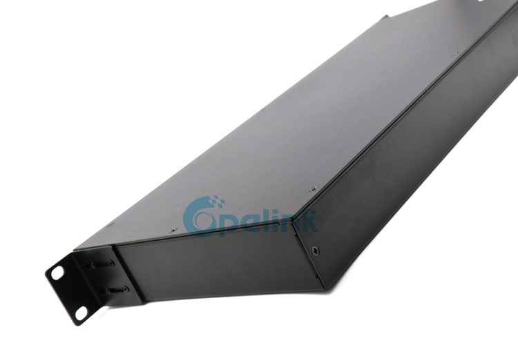 High Quality LC/FC/Sc/St/Mu 1-2m 0.9mm Opelink/OEM 5.5X38mm RoHS CE Fiber Optic CWDM