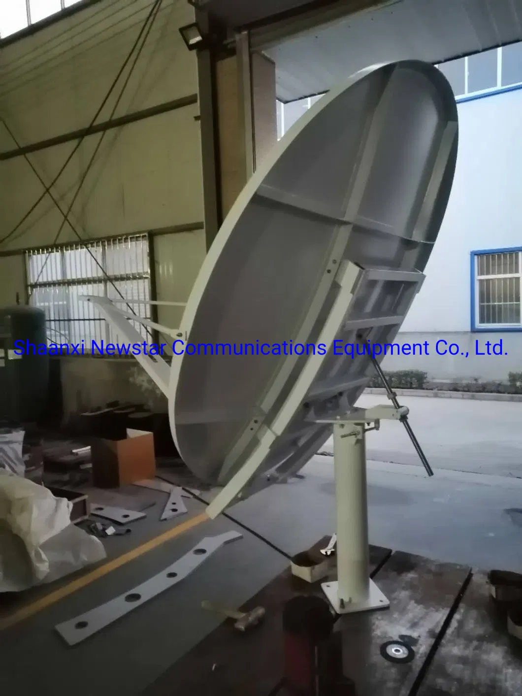 Ka Band 1.8m Aluminum Earth Station Satellite Antenna