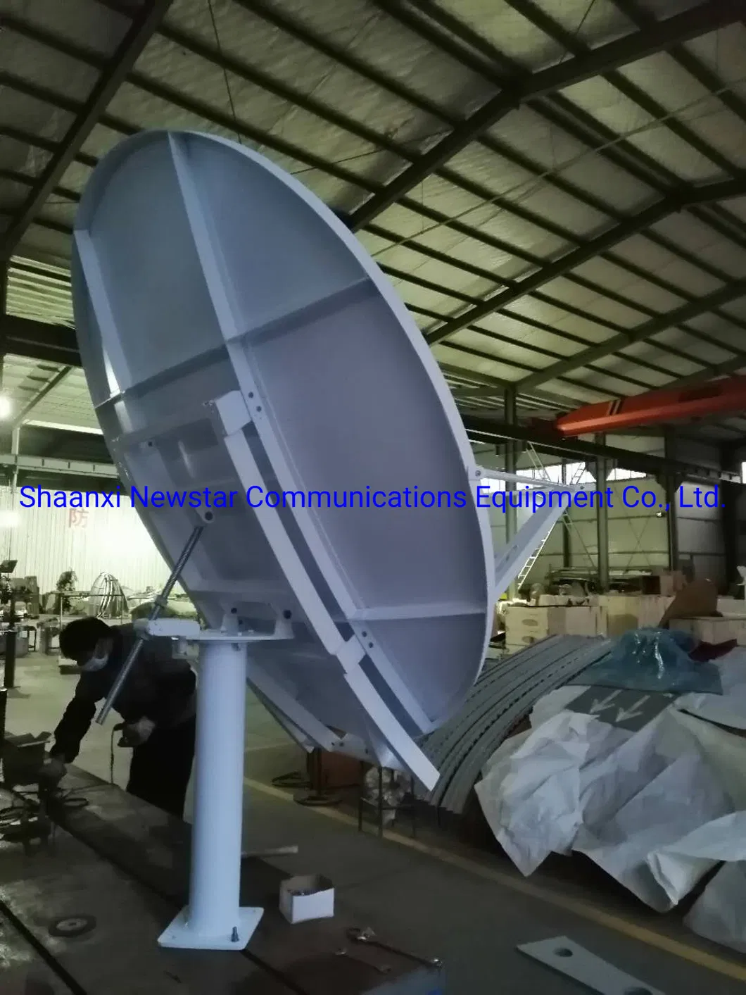 Ka Band 1.8m Aluminum Earth Station Satellite Antenna