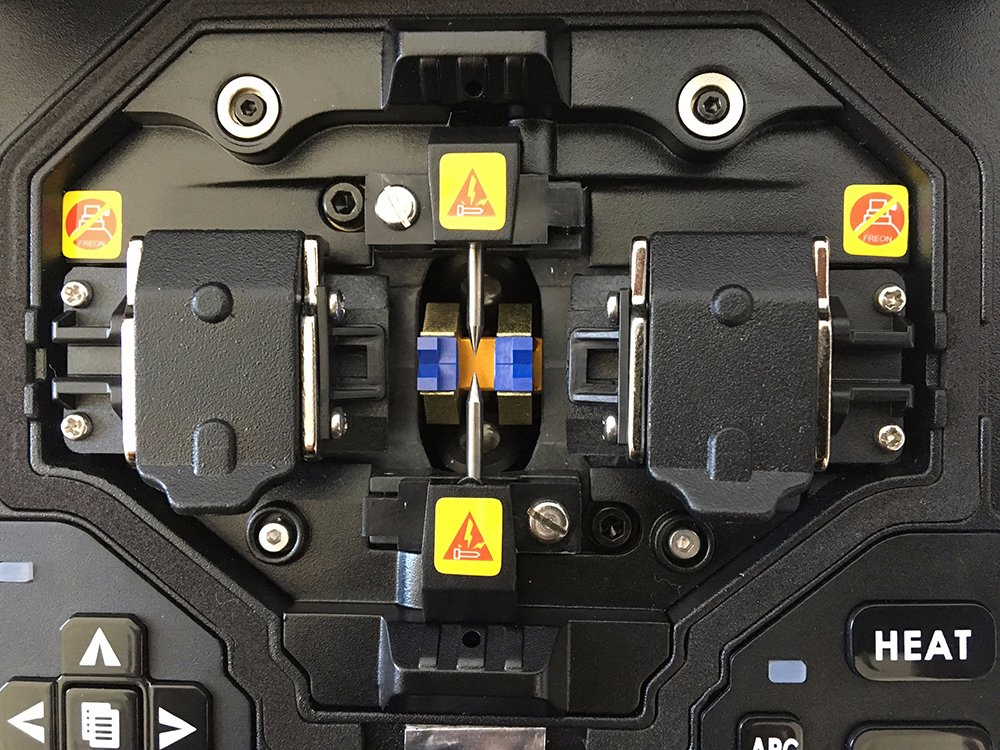 Shinho S-16 Core Alignment Fusion Splicer for Naked Fiber, Rubber Insulated Cables, 64 Cores Cable